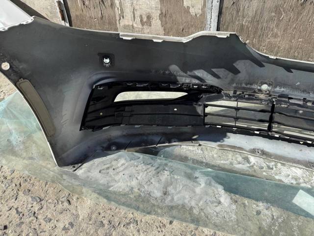Бампер передній 51117385336 BMW