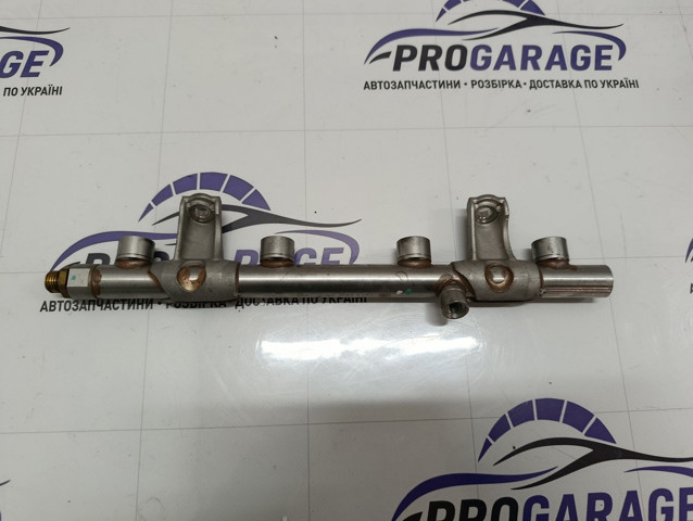 Рампа форсунок системи упорскування палива 06L133317L VAG