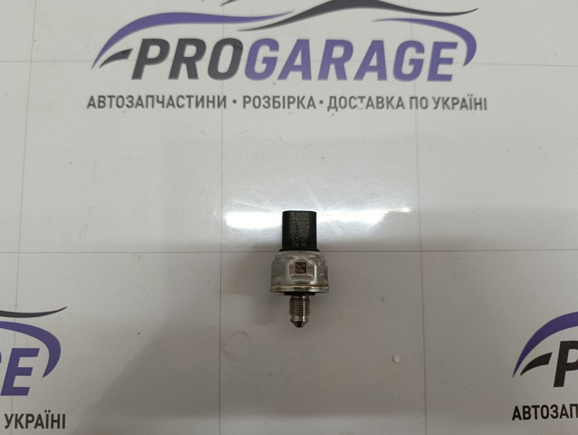 Датчик тиску палива 06L906054C VAG
