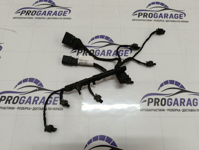 Роз'єм (фішка) паливної форсунки 06L971627T VAG