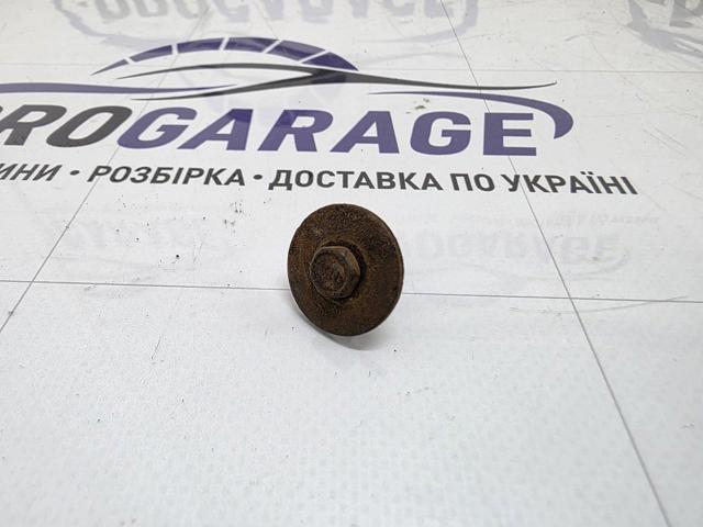 Саморіз 07149126886 BMW