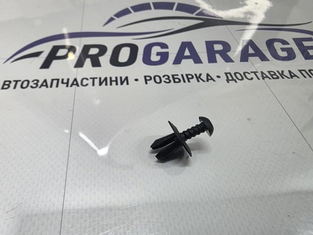 Кліп кріплення решітки радіатора охолодження 07149193301 BMW
