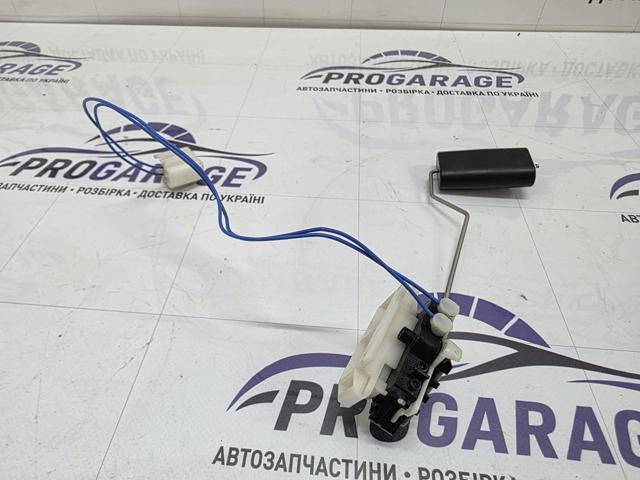 Датчик покажчика рівня палива 16117297340 BMW