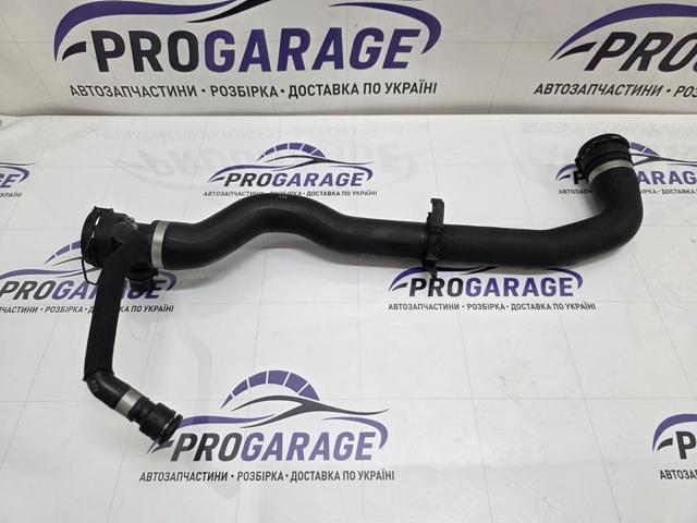 Патрубок системи охолодження 17127809818 BMW