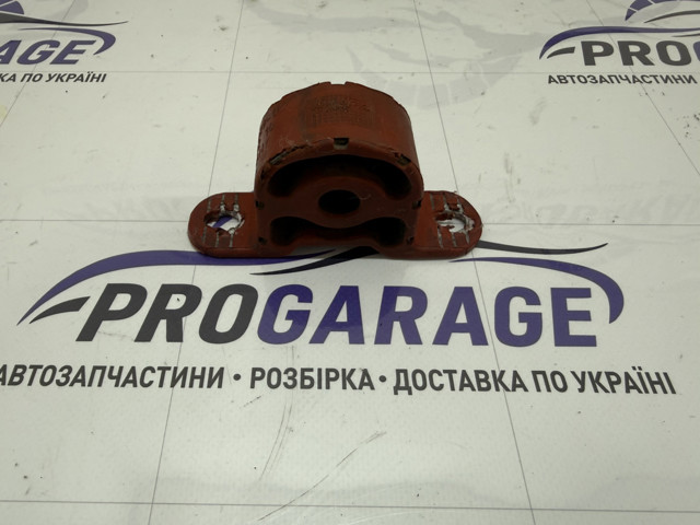 Кронштейн/хомут глушника, передній 18307802829 BMW