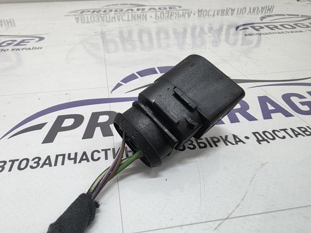 Роз’єм (фішка) універсальний 1J0973833 VAG