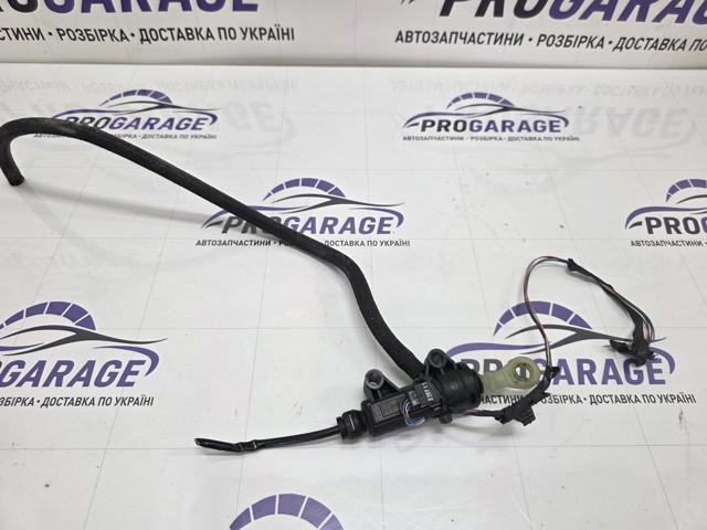 Циліндр зчеплення 21526789732 BMW