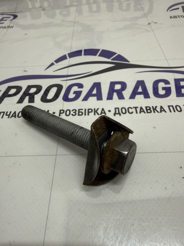 Болт кріплення заднього нижнього важеля, зовнішній 33306793891 BMW