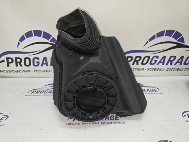 Корпус повітряного фільтра 4G0133838E VAG