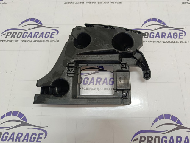 Кронштейн бампера заднього, правий 4G5807394A VAG