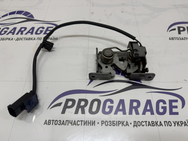 Замок капота, правий 51237178753 BMW