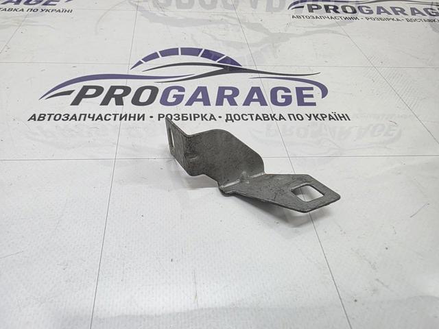 Кронштейн підсилювача переднього бампера 51647247665 BMW