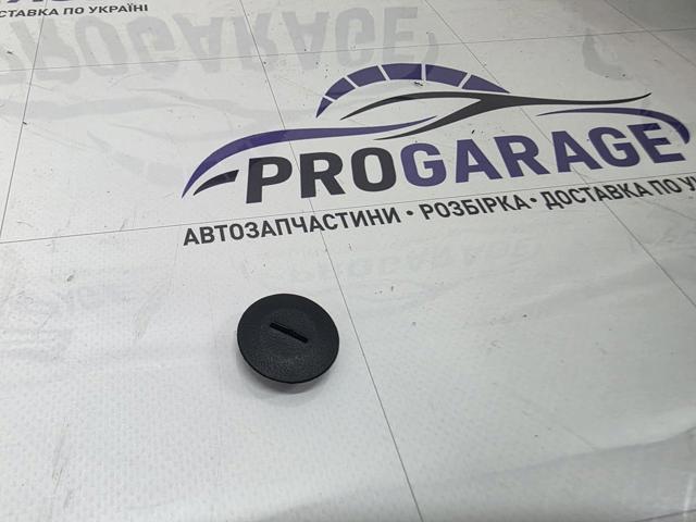 Молдинг заднього скла 51767205141 BMW