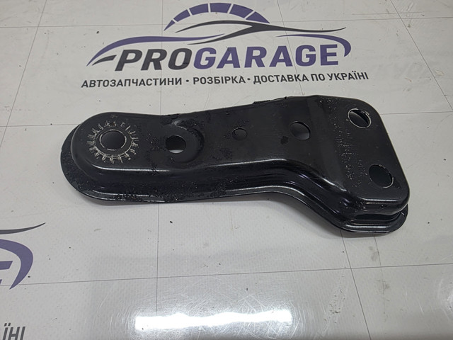 Кронштейн передньої балки 5Q0199517G VAG