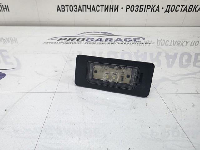 Ліхтар підсвічування заднього номерного знака 63267193293 BMW