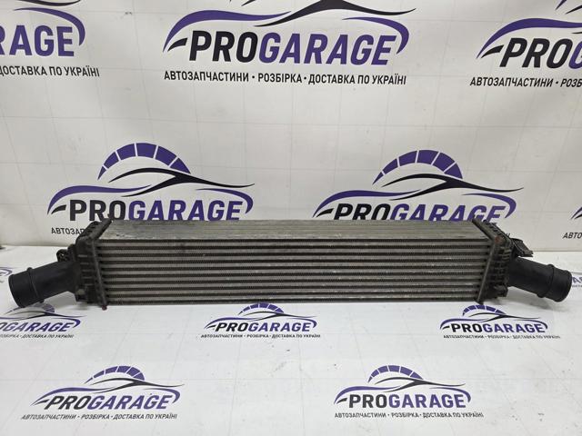 Радіатор интеркуллера 8K0145805E VAG