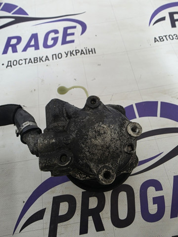 Насос гідропідсилювача керма (ГПК) 8R0145155S VAG