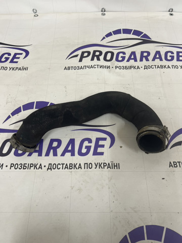 Трубка, що нагнітається 8R0145738H VAG
