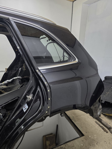 Кузовщина ліва 8R0809837 VAG