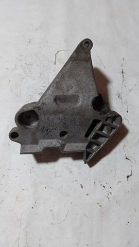 Кронштейн подушки (опори) двигуна, правої 03G199207A VAG