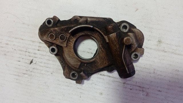 Насос маслозакачуючий 1510022041 TOYOTA