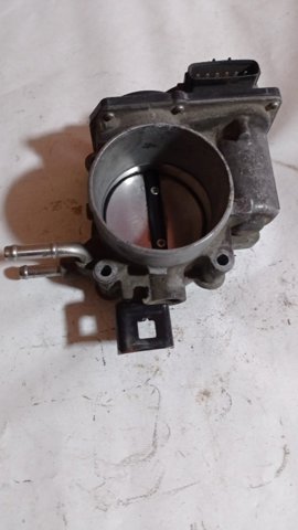 Дросільна заслінка в зборі 2203036010 TOYOTA