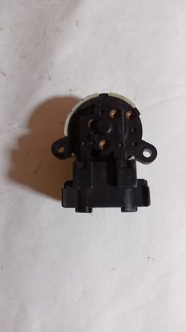 Контакти замку запалювання 3711158J00 SUZUKI