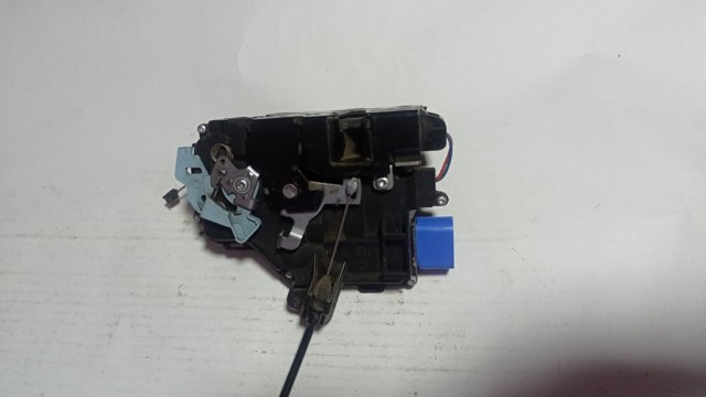 Замок двері правої передньої 3D2837016J VAG