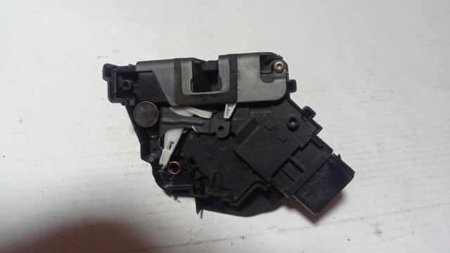 Замок передніх пасажирських дверей 3M5AR21812AK FORD