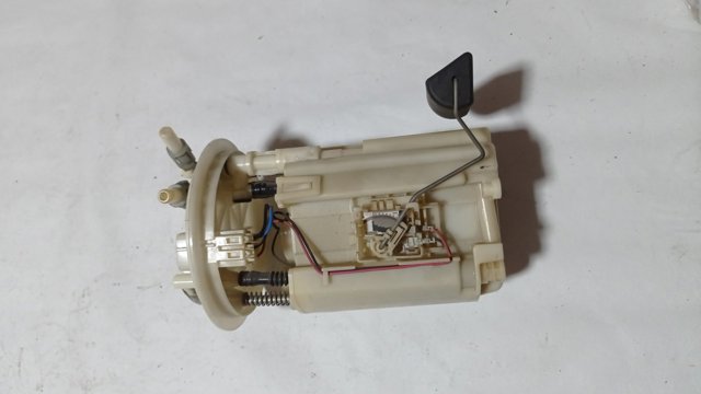 Паливний насос 42021AG000 SUBARU