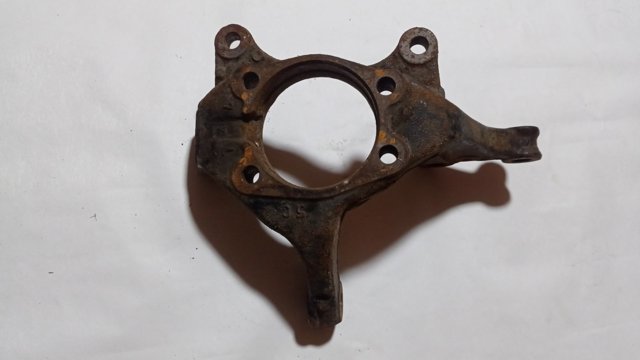 Цапфа поворотного кулака 4321212410 TOYOTA