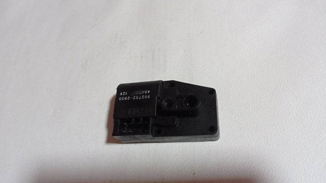 Двигун заслінки рециркуляції повітря 5027522900 MITSUBISHI