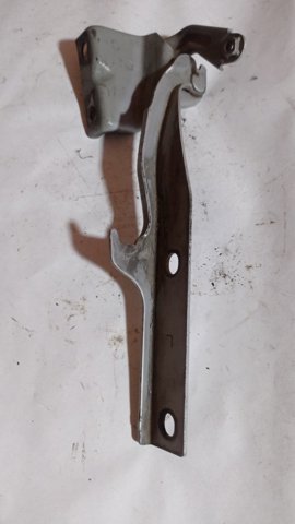 Петля капота, ліва 5742065J02 SUZUKI