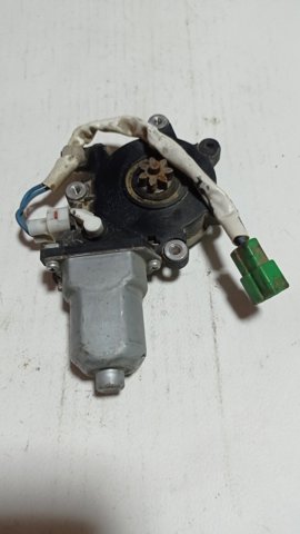 Двигун стеклопод'емника двері задньої, правої 62188AG001 SUBARU