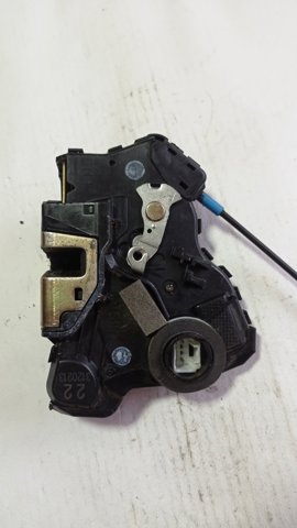 Замок передніх пасажирських дверей 6903012460 TOYOTA