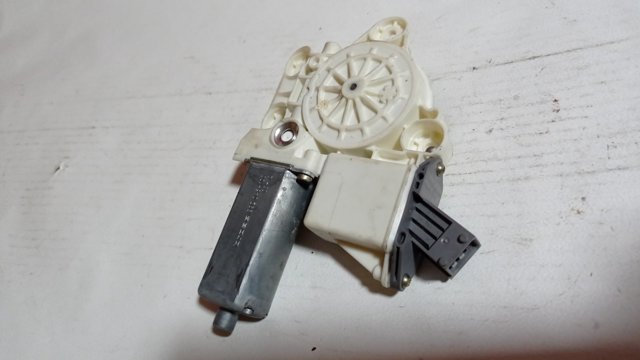 Механізм склопідйомника двері задньої, лівої 6984005100 TOYOTA