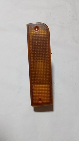 Поворотник правий 8151035070 TOYOTA