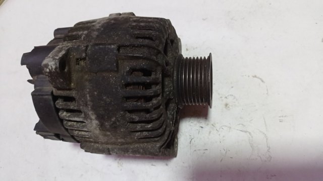 Генератор 8200667610 RENAULT
