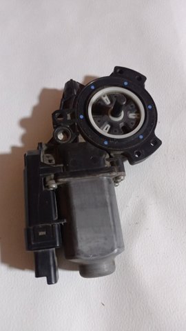 Двигун склопідіймача двері передньої, правої 824601H000 HYUNDAI