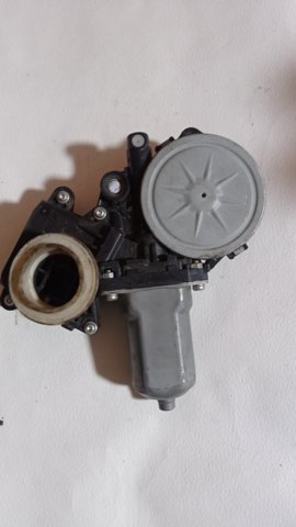 Мотор склопідйомника водійських дверей 8570233010 TOYOTA
