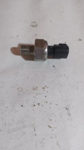 Датчик тиску палива 8945822010 TOYOTA