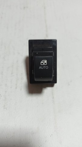 Кнопка підйомника переднього правого скла 935751H100 HYUNDAI