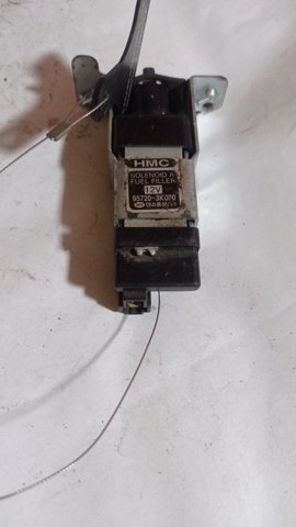 Мотор-привід відкриття лючка бака 957203K000 HYUNDAI
