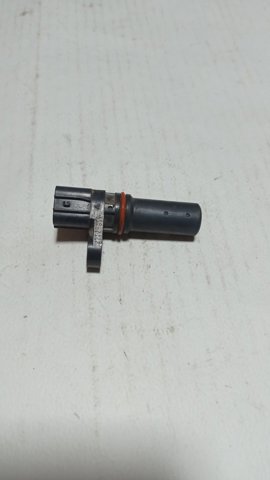 Датчик положення (оборотів) коленвалу J5T30172 MITSUBISHI