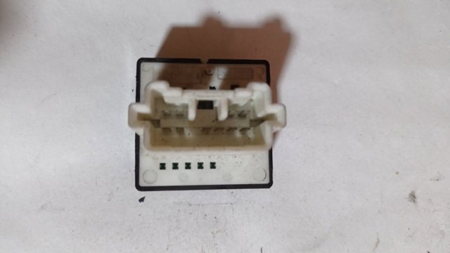 Блок управління дзеркалами заднього виду MR417977 MITSUBISHI