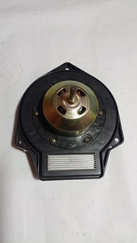 Двигун вентилятора пічки (обігрівача салону) MR568592 MITSUBISHI