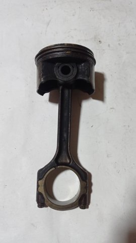 Шатун поршня ДВЗ MR984340 MITSUBISHI
