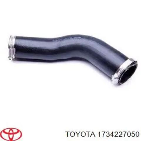 Шланг/патрубок інтеркуллера 1734227050 TOYOTA