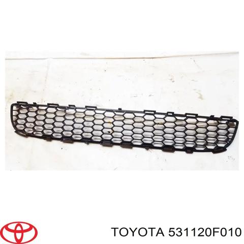 Решітка переднього бампера, центральна 531120F010 TOYOTA