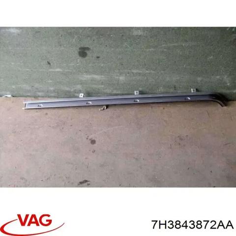 Рейка направляюча зсувних дверей, центральна права 7H3843872AA VAG